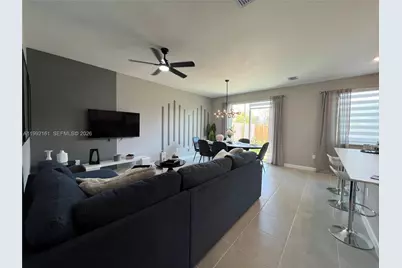 680 SE 13th Ct, Homestead, FL 33034 - Photo 4