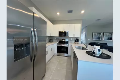 680 SE 13th Ct, Homestead, FL 33034 - Photo 10