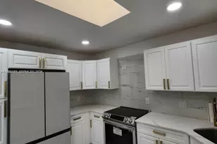 9088 SW 22nd St, Boca Raton, FL 33428 - Photo 8