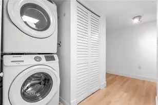 2101 Brickell Ave, Miami, FL 33129 - Photo 14