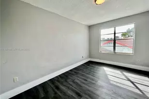 301 SW 10th Ave, Miami, FL 33130 - Photo 6