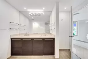 7928 East Dr, North Bay Village, FL 33141 - Photo 20