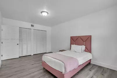 181 NE 121st St, North Miami, FL 33161 - Photo 22