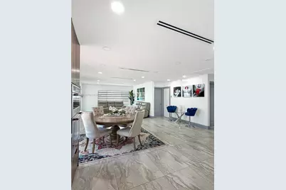 233 W 39th Pl, Hialeah, FL 33012 - Photo 8