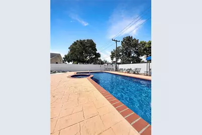 233 W 39th Pl, Hialeah, FL 33012 - Photo 16