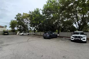 5100 SW 41st St, Pembroke Park, FL 33023 - Photo 12