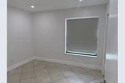 9853 NW 4th Ter #9853, Miami, FL 33172 - Photo 28