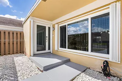 1350 NW 123rd Ave, Pembroke Pines, FL 33026 - Photo 2