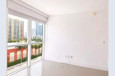 400 Sunny Isles Blvd #819, Sunny Isles Beach, FL 33160 - Photo 12