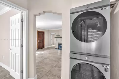 2537 SW 15th St, Miami, FL 33145 - Photo 24