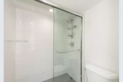 100 Bayview Dr #210, Sunny Isles Beach, FL 33160 - Photo 14