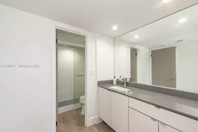 100 Bayview Dr #210, Sunny Isles Beach, FL 33160 - Photo 10