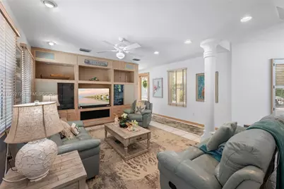 431 12th St, Key Colony, FL 33051 - Photo 16