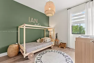 10487 W 34th Ct, Hialeah, FL 33018 - Photo 28