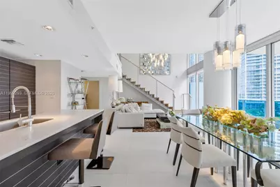 200 Biscayne Boulevard Way #504, Miami, FL 33131 - Photo 6