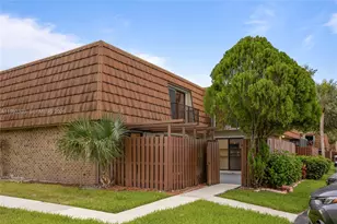 1170 SW 118th Terrace, Davie, FL 33325 - Photo 1