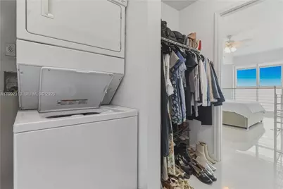 60 SW 13th St #2805, Miami, FL 33130 - Photo 16