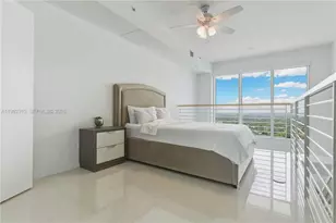 60 SW 13th St, Miami, FL 33130 - Photo 12