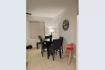 8952 W 35th Ln, Hialeah, FL 33018 - Photo 14