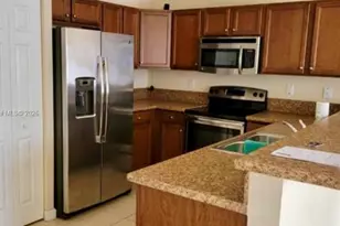 8952 W 35th Ln, Hialeah, FL 33018 - Photo 6