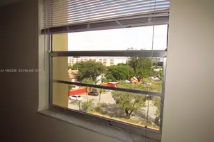 10090 NW 80th Ct, Hialeah Gardens, FL 33016 - Photo 24