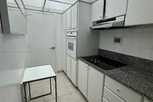 1000 West Ave, Miami Beach, FL 33139 - Photo 12