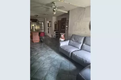 399 NW 98th St, Miami, FL 33150 - Photo 2
