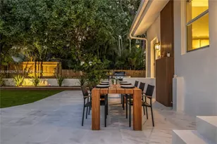 320 NE 88th St, El Portal, FL 33138 - Photo 26