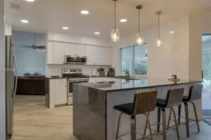 1270 Riverbend Dr, Labelle, FL 33935 - Photo 10