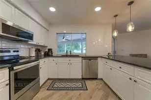 1270 Riverbend Dr, Labelle, FL 33935 - Photo 8