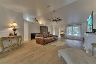 1270 Riverbend Dr, Labelle, FL 33935 - Photo 6