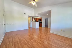 15650 SW 105th Ln, Miami, FL 33196 - Photo 2