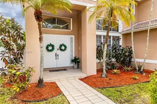 337 SW 188th Terrace, Pembroke Pines, FL 33029 - Photo 6