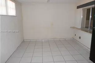 4131 W 18th Ct, Hialeah, FL 33012 - Photo 6