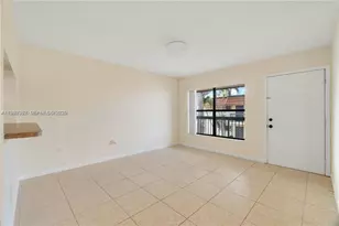 561 NW 100th Pl, Pembroke Pines, FL 33024 - Photo 20