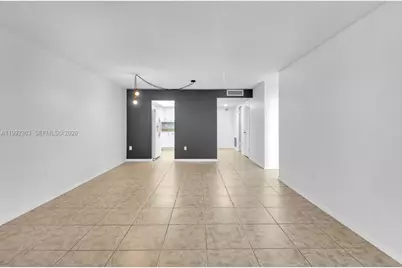 18011 Biscayne Blvd #903, Aventura, FL 33160 - Photo 4
