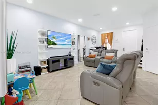 3323 W 90th Terrace, Hialeah, FL 33018 - Photo 20