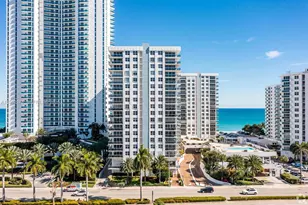 2751 S Ocean Dr, Hollywood, FL 33019 - Photo 42