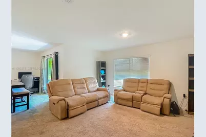 3034 Rim Dr, Spring Hill, FL 34609 - Photo 8