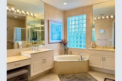 6735 Catania Dr, Boynton Beach, FL 33472 - Photo 22
