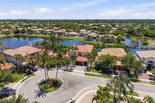 9886 Via Bernini, Lake Worth, FL 33467 - Photo 10