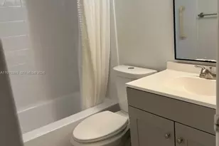 1811 Sabal Palm Dr, Davie, FL 33324 - Photo 22