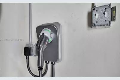 30 Bentley Dr, Miami Springs, FL 33166 - Photo 36