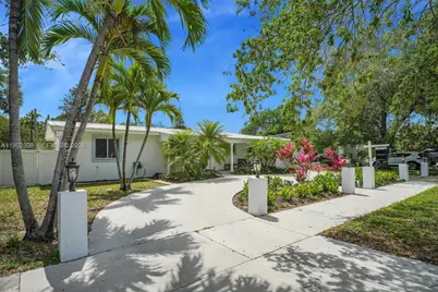 30 Bentley Dr, Miami Springs, FL 33166 - Photo 10