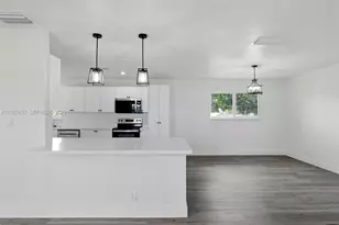 1867 NW 8th Ave, Homestead, FL 33030 - Photo 8
