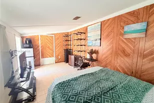 19631 NE 12th Ct, Miami, FL 33179 - Photo 4