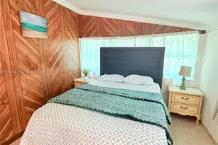 19631 NE 12th Ct, Miami, FL 33179 - Photo 2