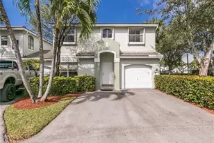 4731 Grapevine Wy, Davie, FL 33331 - Photo 4