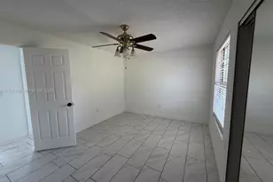 2356 Royal Oaks Blvd, Kissimmee, FL 34744 - Photo 20