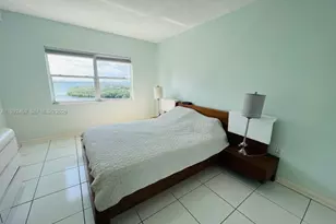 400 Kings Point Dr, Sunny Isles Beach, FL 33160 - Photo 14